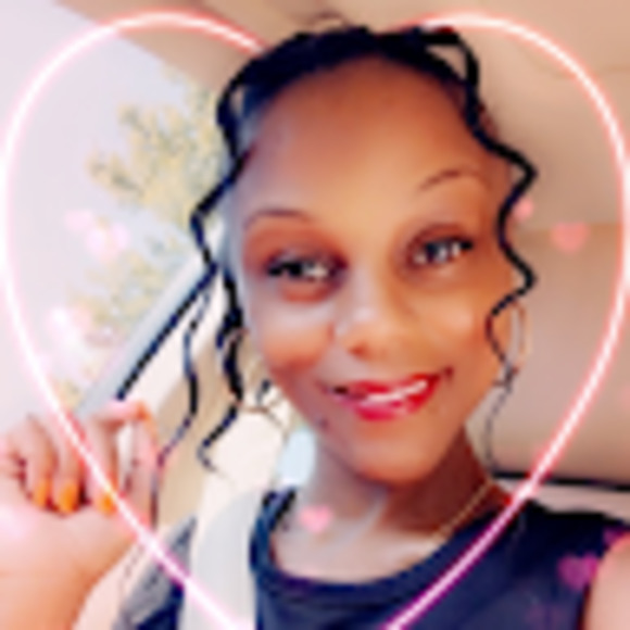 Meet your Posher, Maria - Picture 1 of 1